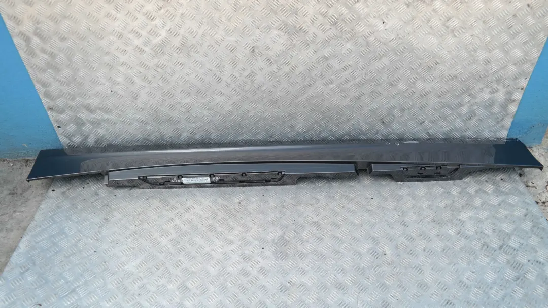 BMW 1 er E87 LCI Schwellerleiste Blende Schweller rechts Sparkling Graphite A22 - SKU 0036144-SG4 - Teilenummer 51770036144