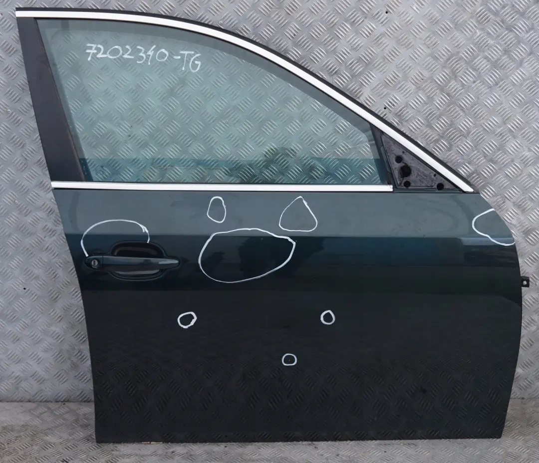 Drzwi prawe przednie Tiefgruen do BMW E60 E61 o numerze 7202340 BMW E60 E61 Drzwi prawe przednie Tiefgruen - SKU 7202340-TG - Numer Części 7202340
