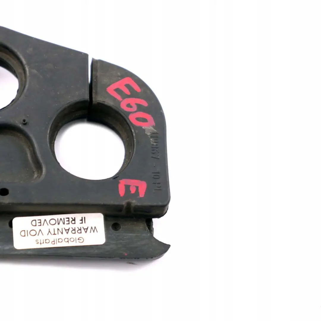 Junta Pasacables Aire Acondicionado Bomba De Agua para BMW E60 E61 E63 E64 con número de pieza 6915171 BMW E60 E61 E63 E64 Junta Pasacables Aire Acondicionado Bomba De Agua - SKU 6915171 - Número de pieza 6915171