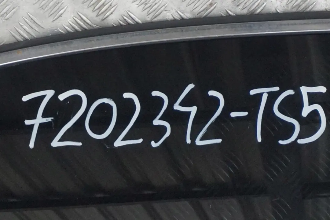 Drzwi prawe tylne prawy tył titansilber do BMW E60 o numerze 7202342 BMW E60 Drzwi prawe tylne prawy tył titansilber - SKU 7202342-TS5 - Numer Części 7202342