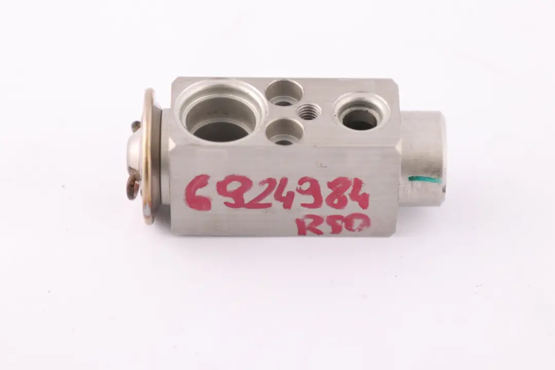 Valvola Espansione Evaporatore Condizionata per Mini Cooper R50 R52 R53 con numero di parte 6924984 Mini Cooper R50 R52 R53 Valvola Espansione Evaporatore Condizionata - SKU 6924984 - Numero di parte 6924984