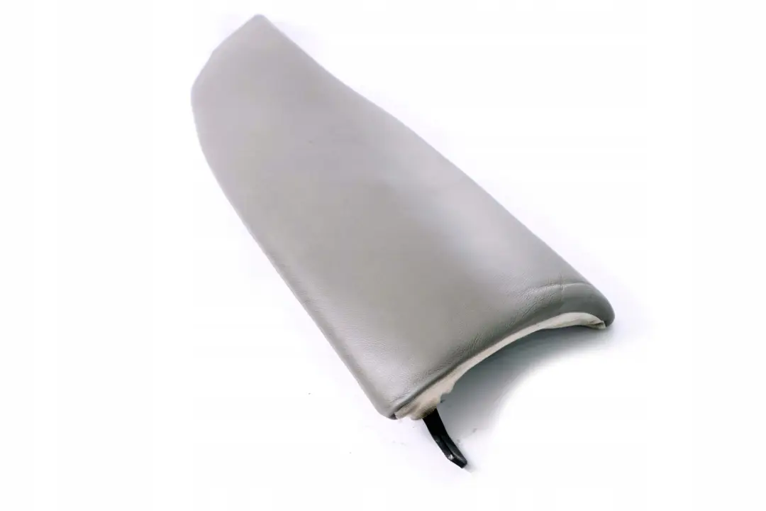 Finition latérale Touring Siège arrière droit Cuir gris pour BMW E61 à propos du numéro de pièce 7119126 BMW E61 Finition latérale Touring Siège arrière droit Cuir gris - SKU 7119126 - Numéro de pièce 7119126