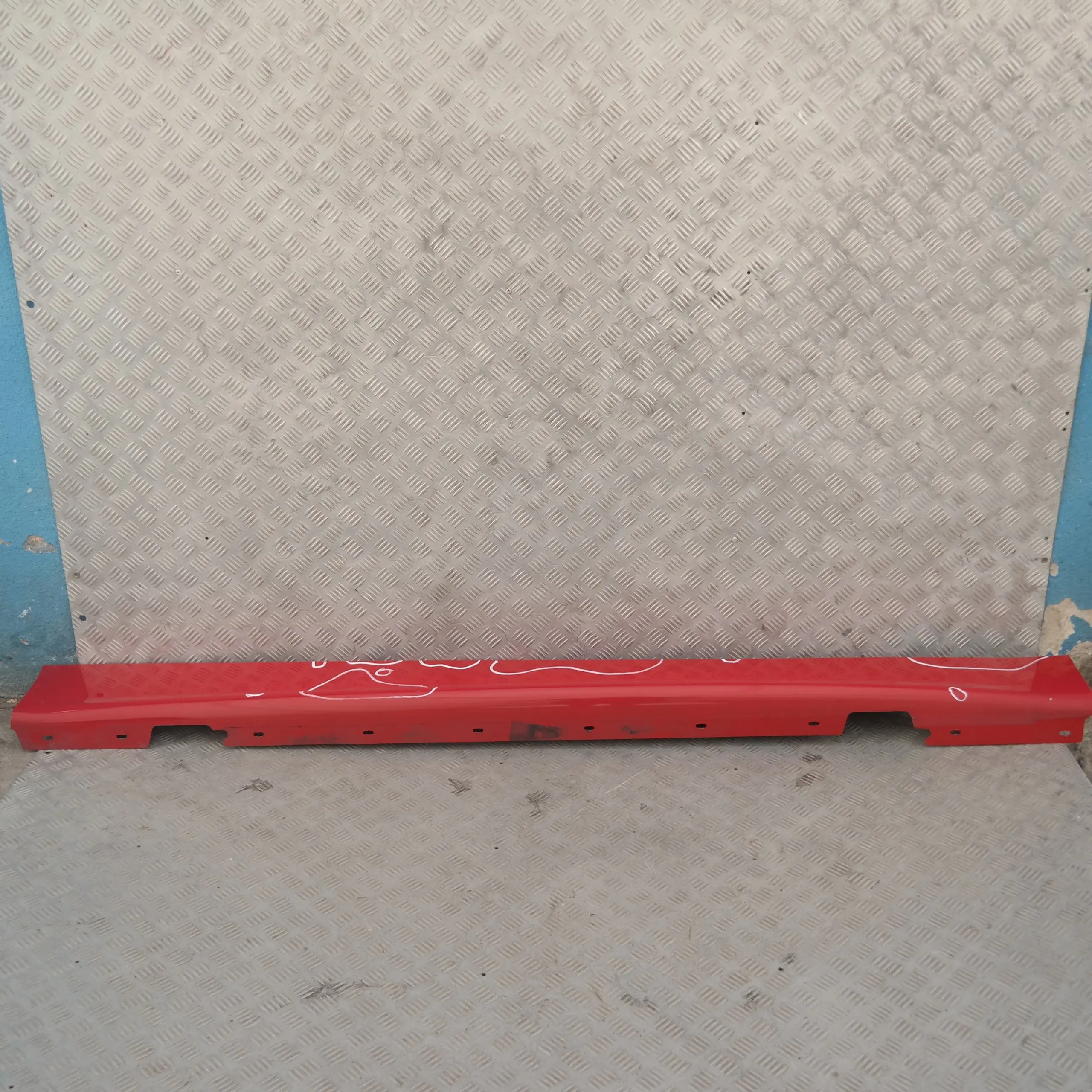 BMW 1 SERIES 8 E87 Sill Strip Side Skirt Right O/S Japanrot Japan Red Rot - 438