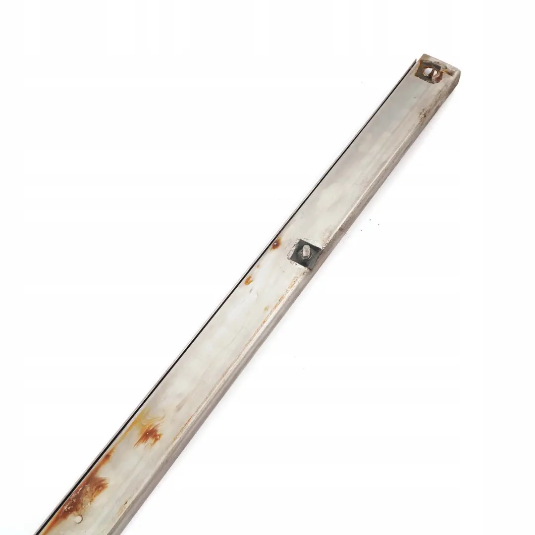 Mercedes Vito Viano W639 Porte Coulissante Moyen Rail A Gauche - SKU A6397661037 - Numéro de pièce A6397661037