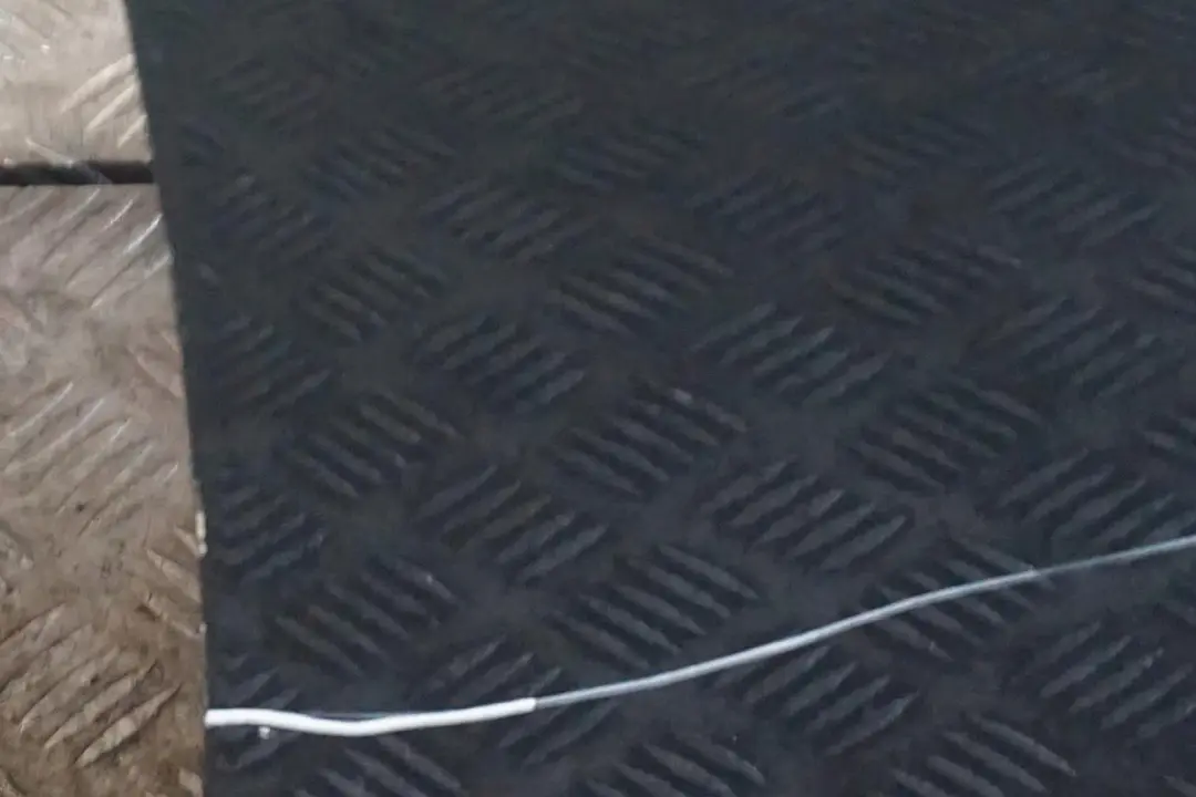 Door Front Right O/S Oxfordgruen Green Metallic - 430 to BMW 7 Series E65 E66 with Part number 7202082 BMW 7 Series E65 E66 Door Front Right O/S Oxfordgruen Green Metallic - 430 - SKU 7202082-OXF - Part number 7202082