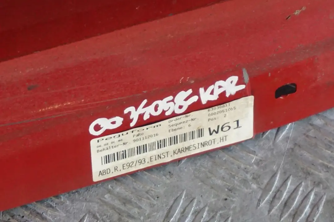 Listello Portiera Apertura Gonna Destra Vermilionrot Rosso per BMW E92 E93 LCI con numero di parte 0038432 BMW E92 E93 LCI Listello Portiera Apertura Gonna Destra Vermilionrot Rosso - SKU 0038432-VER - Numero di parte 0038432