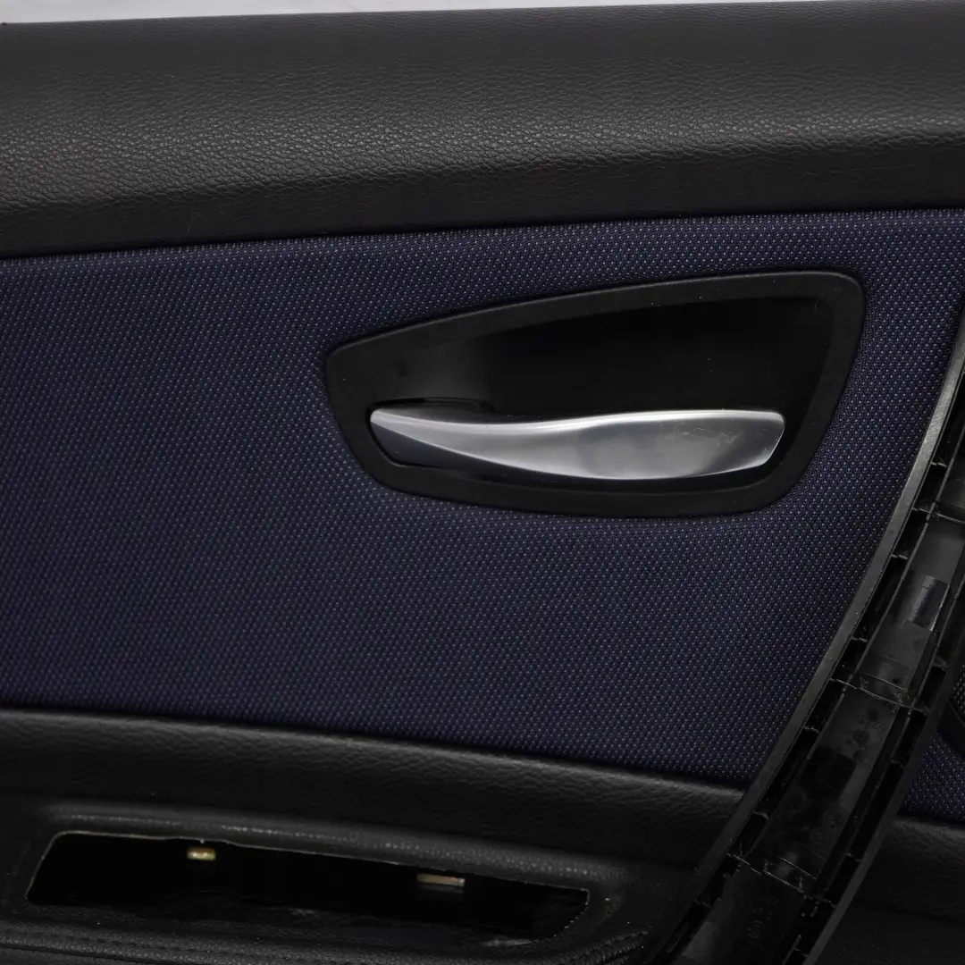 Puerta Revestimiento Tarjeta Tela Delantero Izquierdo Red Monaco Azul para BMW E81 con número de pieza 9121235 BMW E81 Puerta Revestimiento Tarjeta Tela Delantero Izquierdo Red Monaco Azul - SKU 9121235 - Número de pieza 9121235