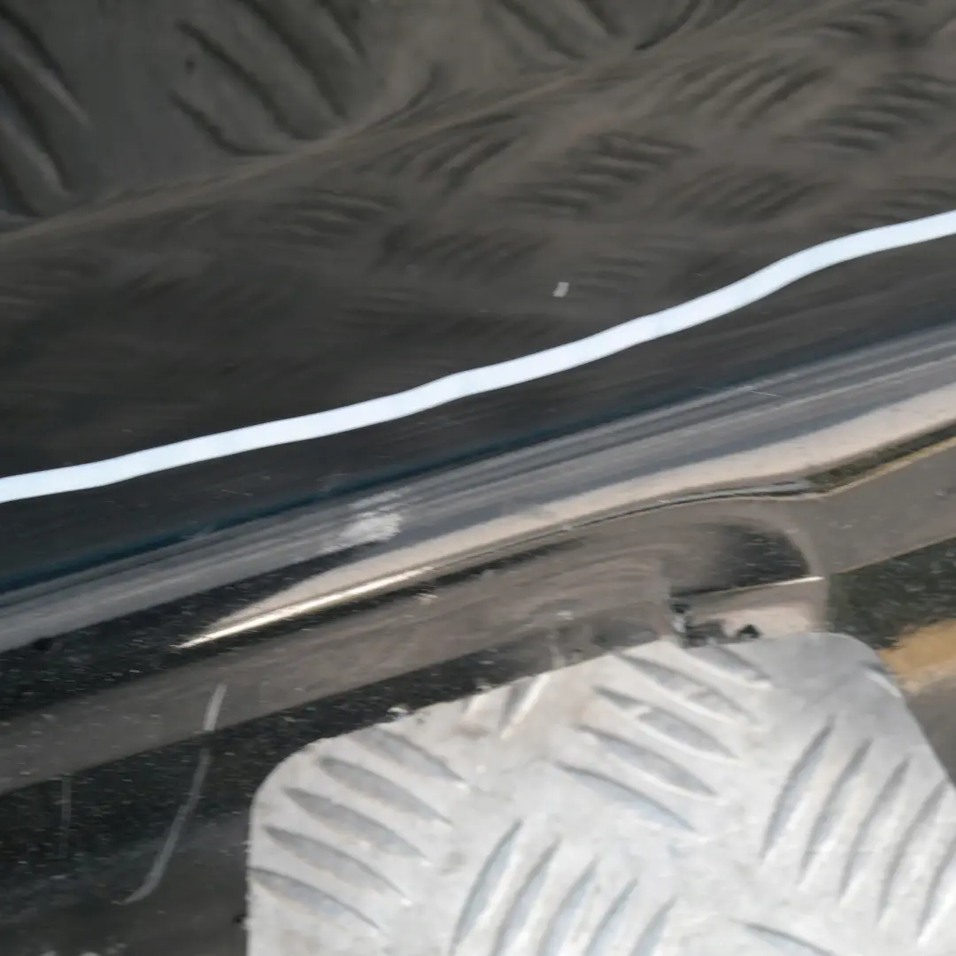 BMW E90 listwa nakładka próg lewy schwarz II 668 - SKU 0032951-SCH9 - Numer Części 32951