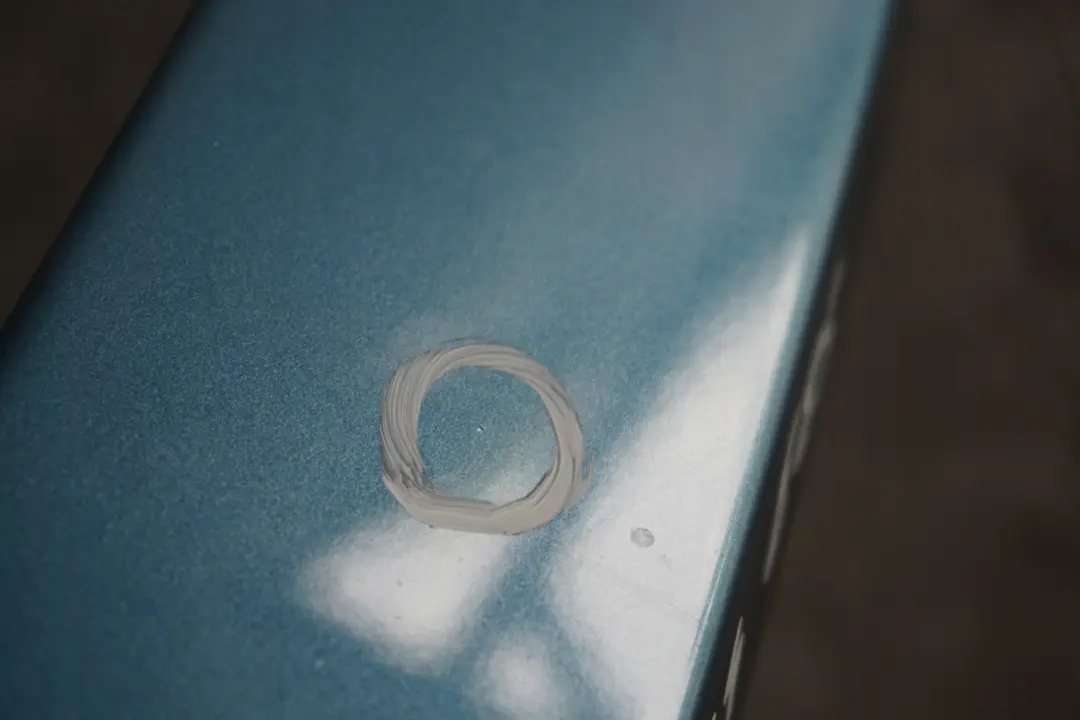 BMW Z4 E85 Copertura Heckfensterrahmen Inferiore Maledivenblau Maldive Blu - SKU 7064703-MAB - Numero di parte 7064703