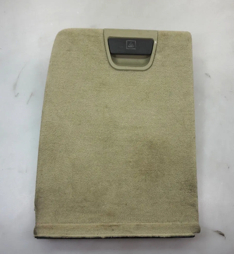 Trunk Carpet Flap Boot Rear Left PASTELLGR?N 3402121 para BMW E53 con número de pieza 9172859 BMW E53 Trunk Carpet Flap Boot Rear Left PASTELLGR?N 3402121 - SKU 7034373 - Número de pieza 9172859