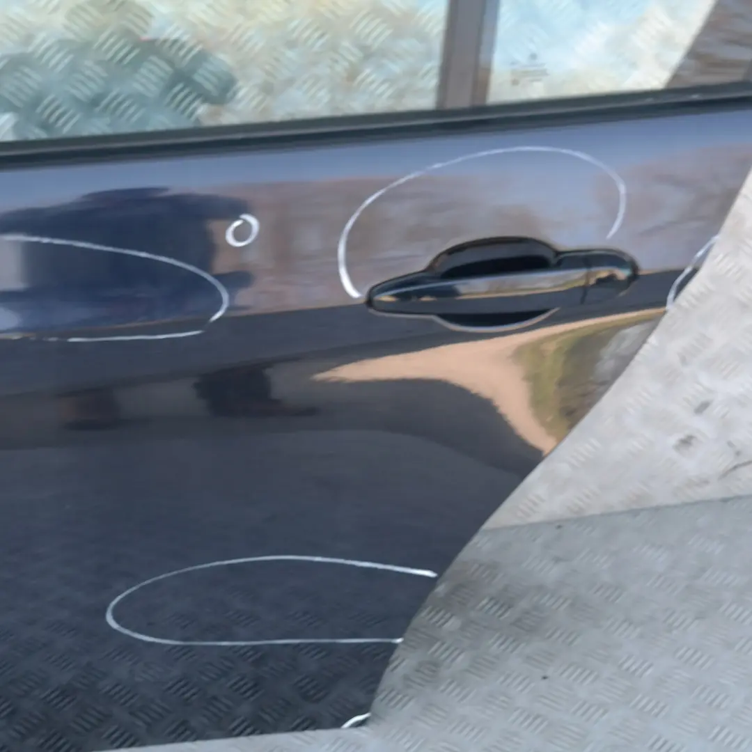 BMW E90 LCI Cote Conducteur Porte Arriere Gauche Noir de Carbone Metallise - SKU 7203647-CAR1 - Numéro de pièce 7203647-CAR1