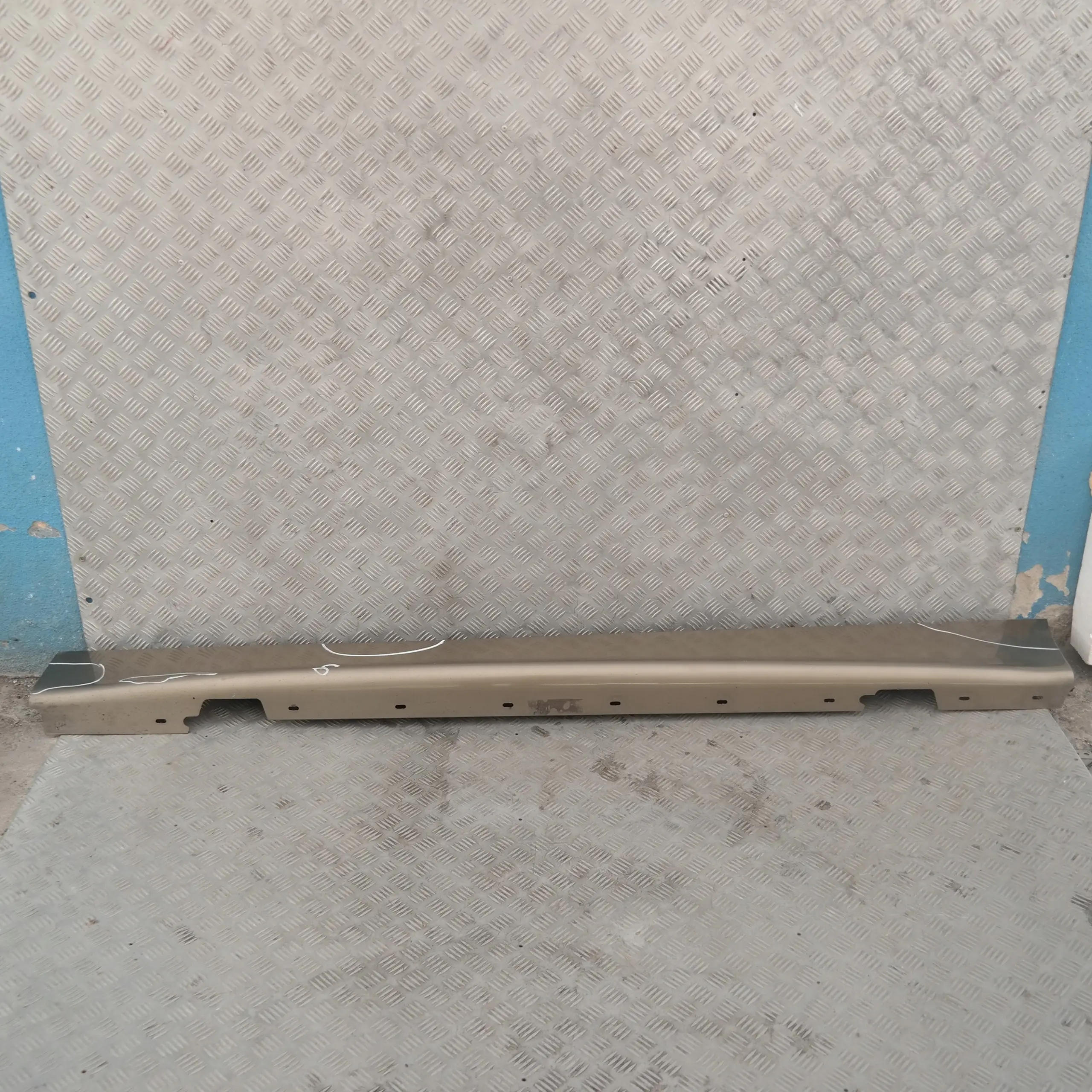 BMW 1 SERIES 2 E87 Sill Strip Side Skirt Left N/S Sonora Metallic - A23