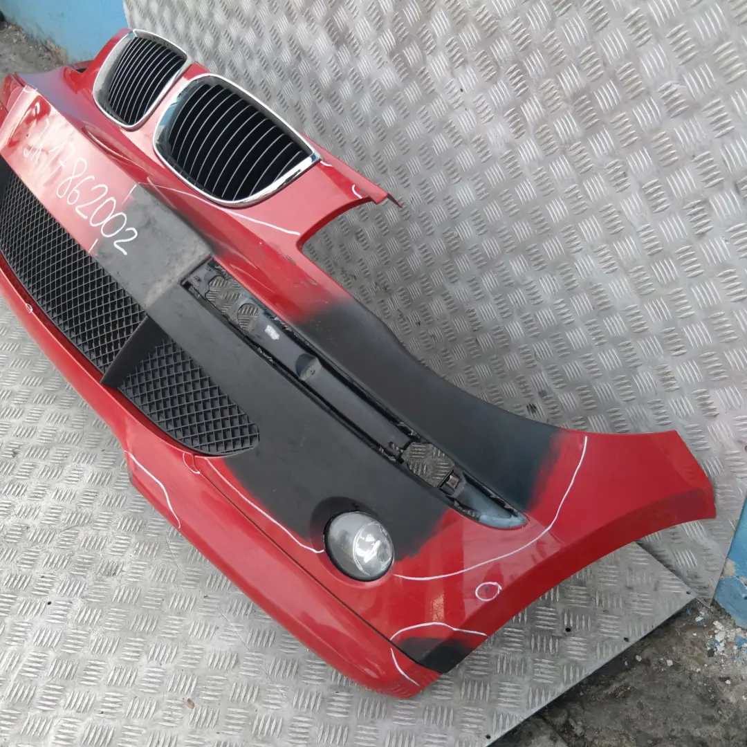 Kompletter Verkleidung Stossf?nger vo.oben lackiert Japanrot438 für BMW 1 er 1 E87 mit Teilenummer 51110032635 BMW 1 er 1 E87 Kompletter Verkleidung Stossf?nger vo.oben lackiert Japanrot438 - SKU 0032635-JR1 - Teilenummer 51110032635