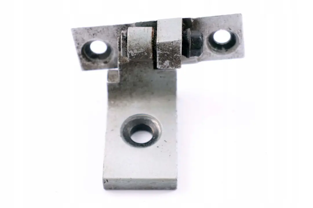 Zawias drzwi prawy przód do BMW E60 E61 o numerze 7068078 BMW E60 E61 Zawias drzwi prawy przód - SKU 7068078 - Numer Części 7068078