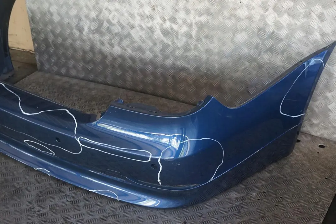Zderzak tylny tył pdc mysticblau do BMW E60 o numerze 0149318 BMW E60 Zderzak tylny tył pdc mysticblau - SKU 0149318-MYS2 - Numer Części 0149318