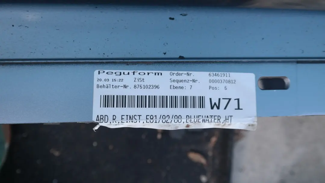 Sill strip side skirt right O/S WATER BLUE METALLIC to BMW 1 SERIES E81 E82 E88 with Part number 51770036142 BMW 1 SERIES E81 E82 E88 Sill strip side skirt right O/S WATER BLUE METALLIC - SKU 0036142-WB - Part number 51770036142