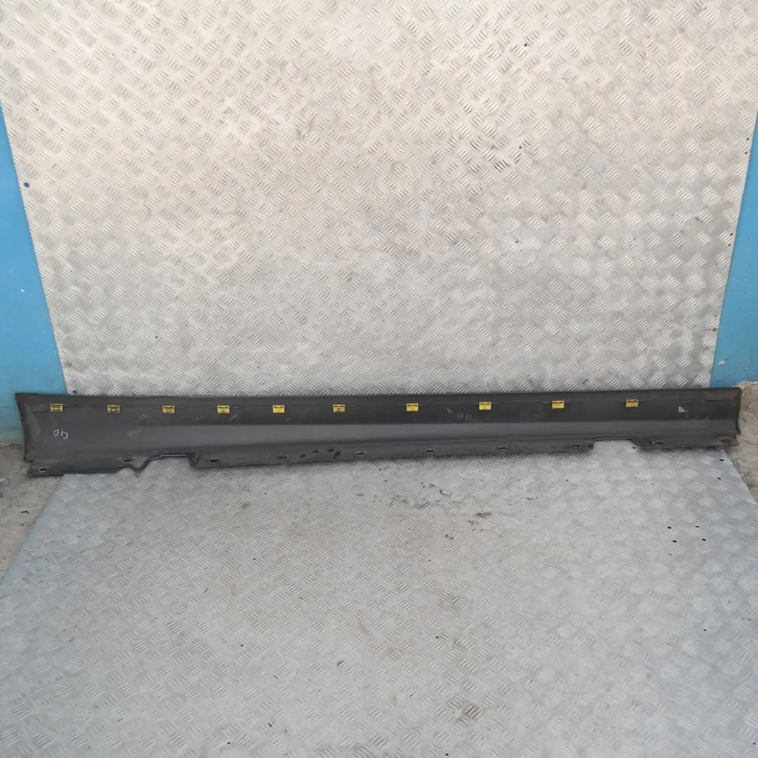 Bas de Porte Couverture Seuil Gauche de Coloris Noir pour BMW 3 E90 E91 à propos du numéro de pièce 32951 BMW 3 E90 E91 Bas de Porte Couverture Seuil Gauche de Coloris Noir - SKU 0032951-SCH9 - Numéro de pièce 32951