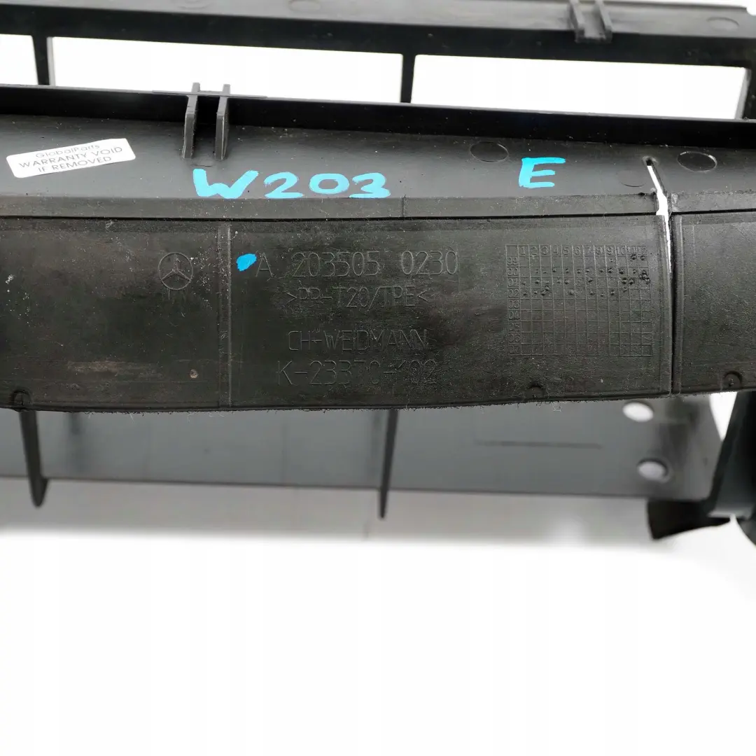 Conducto de canal de admisión de aire del radiador para Mercedes W203 con número de pieza A2035050230 Mercedes W203 Conducto de canal de admisión de aire del radiador - SKU A2035050230 - Número de pieza A2035050230