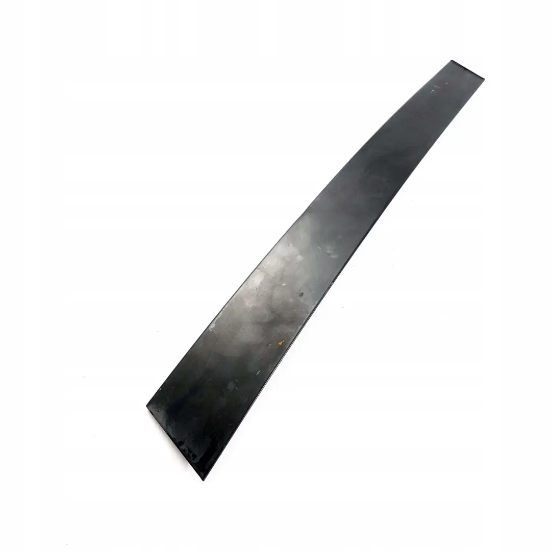 Apertura Cornice Finestrino B Colonna Porta Ant. Dx Nero per BMW E36 Berlina con numero di parte 8173384 BMW E36 Berlina Apertura Cornice Finestrino B Colonna Porta Ant. Dx Nero - SKU 8173384 - Numero di parte 8173384