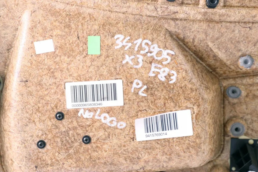 Boczek tapicerka drzwi lewy skóra do BMW E83 X3 o numerze 3415905 BMW E83 X3 Boczek tapicerka drzwi lewy skóra - SKU 3415905 - Numer Części 3415905