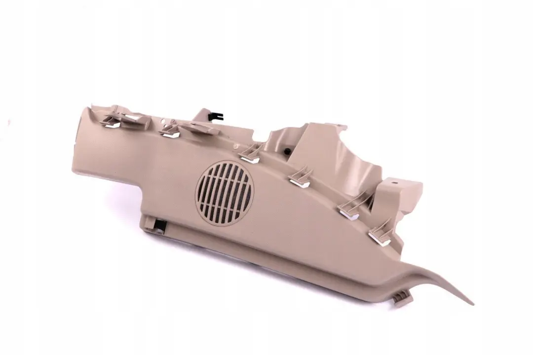 Registrazione Fondo Scomparto Posteriore Destra Beige 7119502 per BMW E87 con numero di parte 7120792 BMW E87 Registrazione Fondo Scomparto Posteriore Destra Beige 7119502 - SKU 7120792 - Numero di parte 7120792