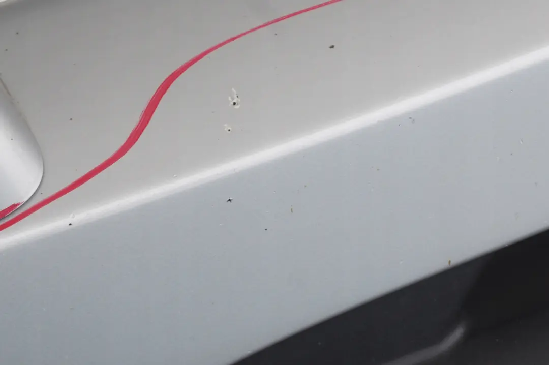 Zderzak przedni przód titansilber 354 do BMW E53 X5 o numerze 0010150 BMW E53 X5 Zderzak przedni przód titansilber 354 - SKU 0010150-TS6 - Numer Części 0010150