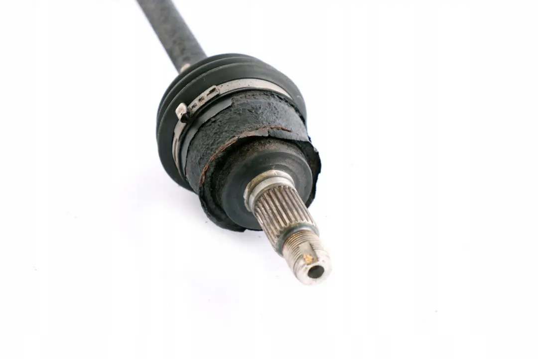 Albero di Uscita Frontale Dx Benzina Cambio Automatico per Mini Cooper R50 R52 con numero di parte 7574868 Mini Cooper R50 R52 Albero di Uscita Frontale Dx Benzina Cambio Automatico - SKU 7574868 - Numero di parte 7574868