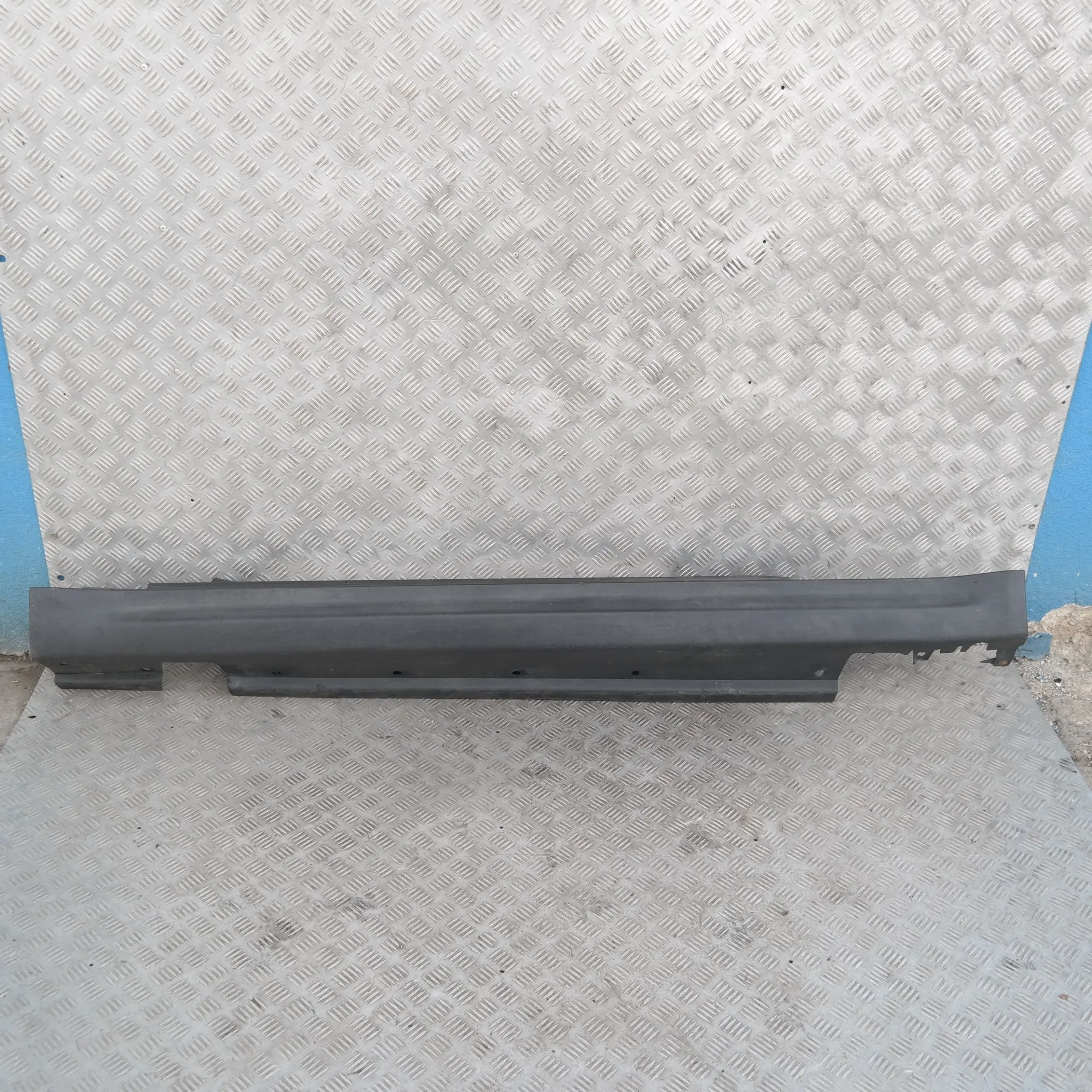 Mini Cooper S 7 R56 R57 R58 R59 LEFT DOOR SILL COVER SIDE SKIRT 7147915