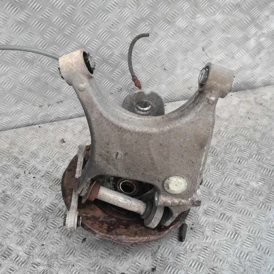 3,0d M57 Zwrotnica tarcza prawy tył do BMW E53 X5 o numerze 34216859678 BMW E53 X5 3,0d M57 Zwrotnica tarcza prawy tył - SKU 6859678 - Numer Części 34216859678