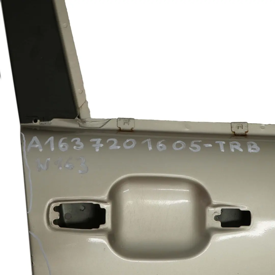 Mercedes-Benz M-Klasse ML W163 Tür Vorne Rechts Travertinbeige Metallic - 693 für mit Teilenummer A1637201605 Mercedes-Benz M-Klasse ML W163 Tür Vorne Rechts Travertinbeige Metallic - 693 - SKU A1637201605-TRB - Teilenummer A1637201605