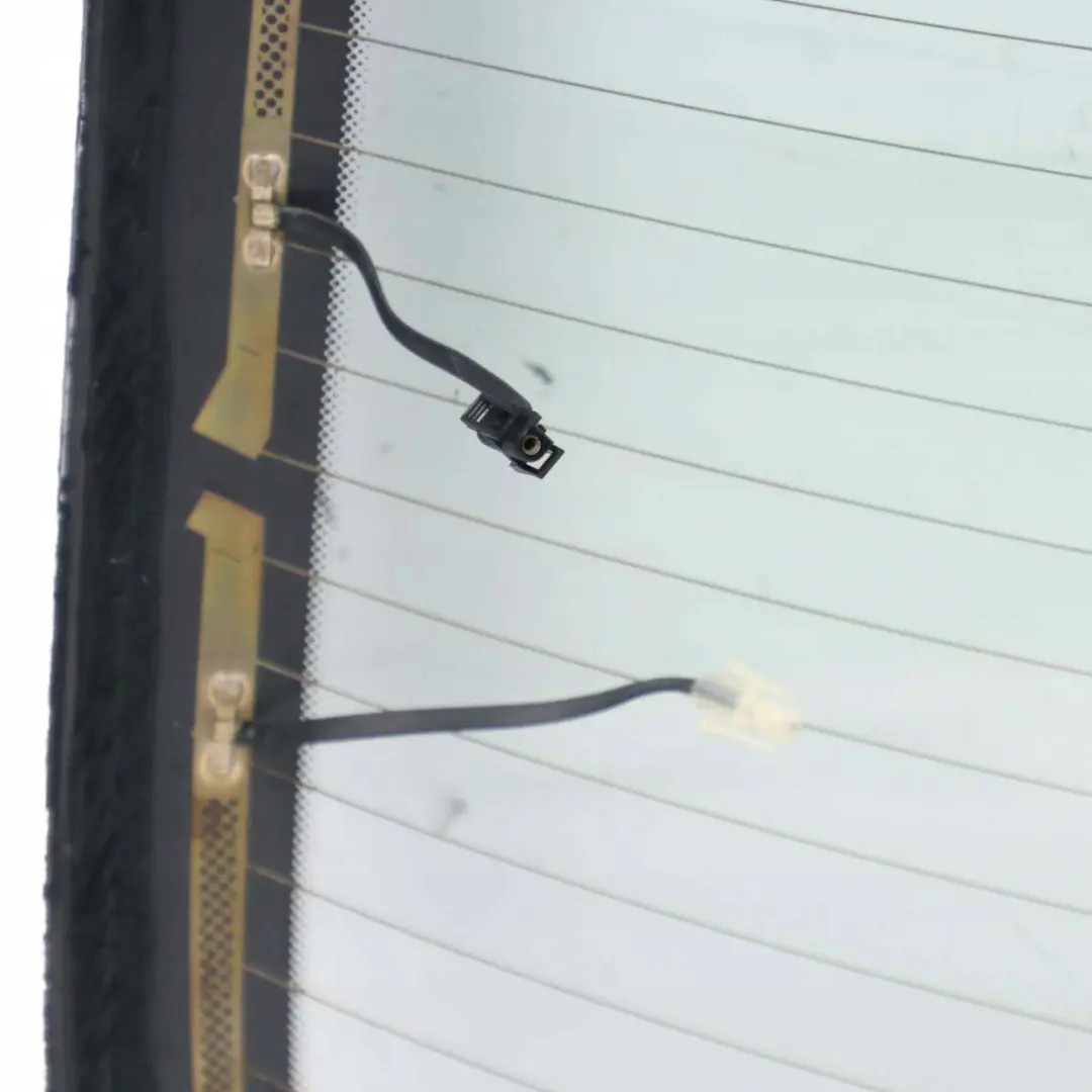 Szyba tylna tył AS2 do BMW E46 Sedan o numerze 7001460 BMW E46 Sedan Szyba tylna tył AS2 - SKU 7001460 - Numer Części 7001460