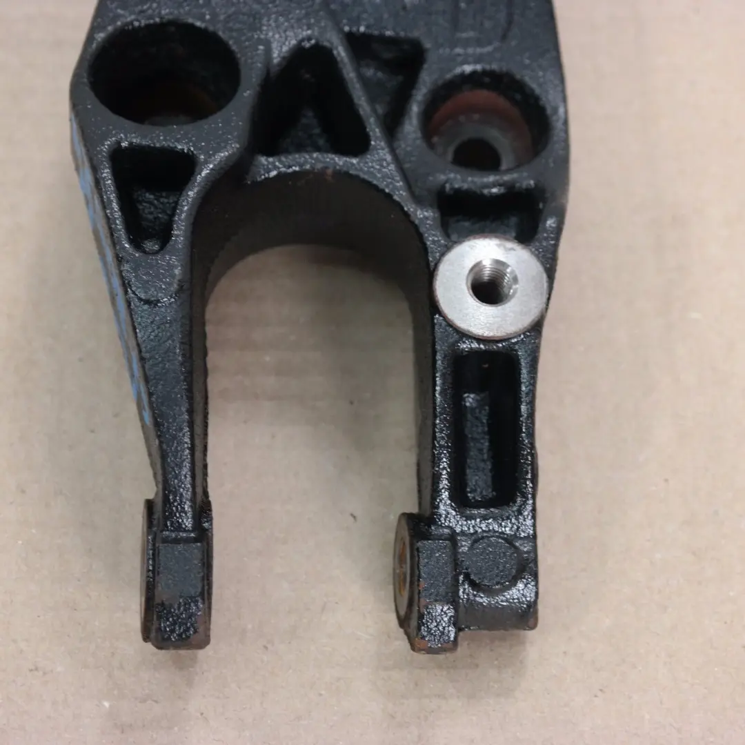 Holder Engine Mount Suspension Bracket to BMW MINI Cooper One D R55 R56 with Part number 6780529 BMW MINI Cooper One D R55 R56 Holder Engine Mount Suspension Bracket - SKU 6780529 - Part number 6780529