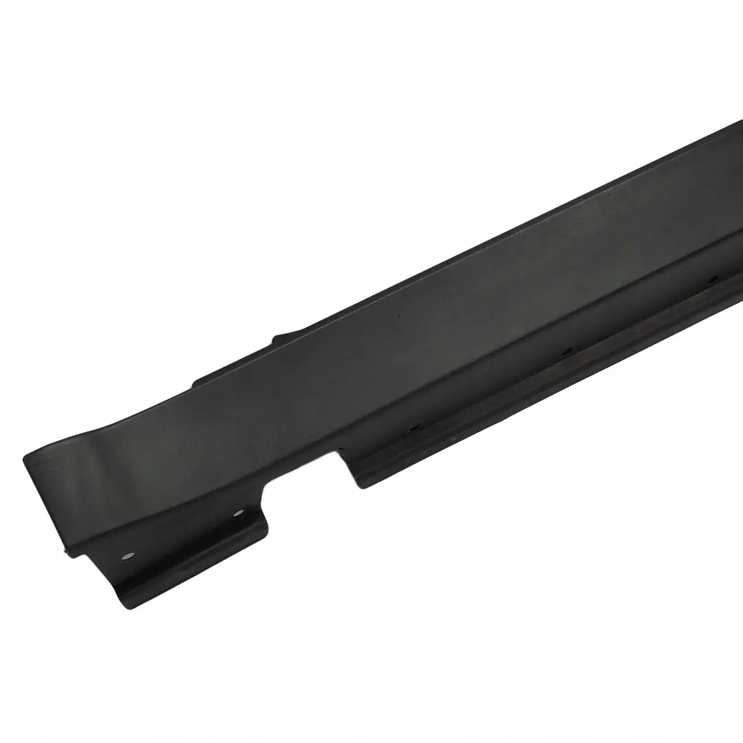 Embellecedor lateral faldon panel izquierdo Negro para Mini One R50 5 con número de pieza 1505863 Mini One R50 5 Embellecedor lateral faldon panel izquierdo Negro - SKU 1505863-5 - Número de pieza 1505863