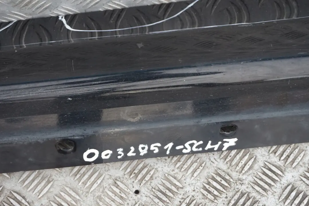 BMW E90 E91 Listello Portiera Apertura Gonna SX Nero 2 - SKU 0032951-SCH7 - Numero di parte 32951