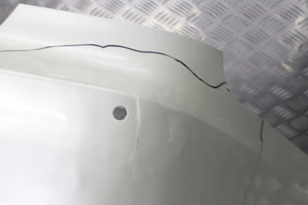 Complete Rear Bumper PDC White Gold to BMW 3 Series E92 E93 M3 with Part number 0433104 BMW 3 Series E92 E93 M3 Complete Rear Bumper PDC White Gold - SKU 0433104-WG - Part number 0433104