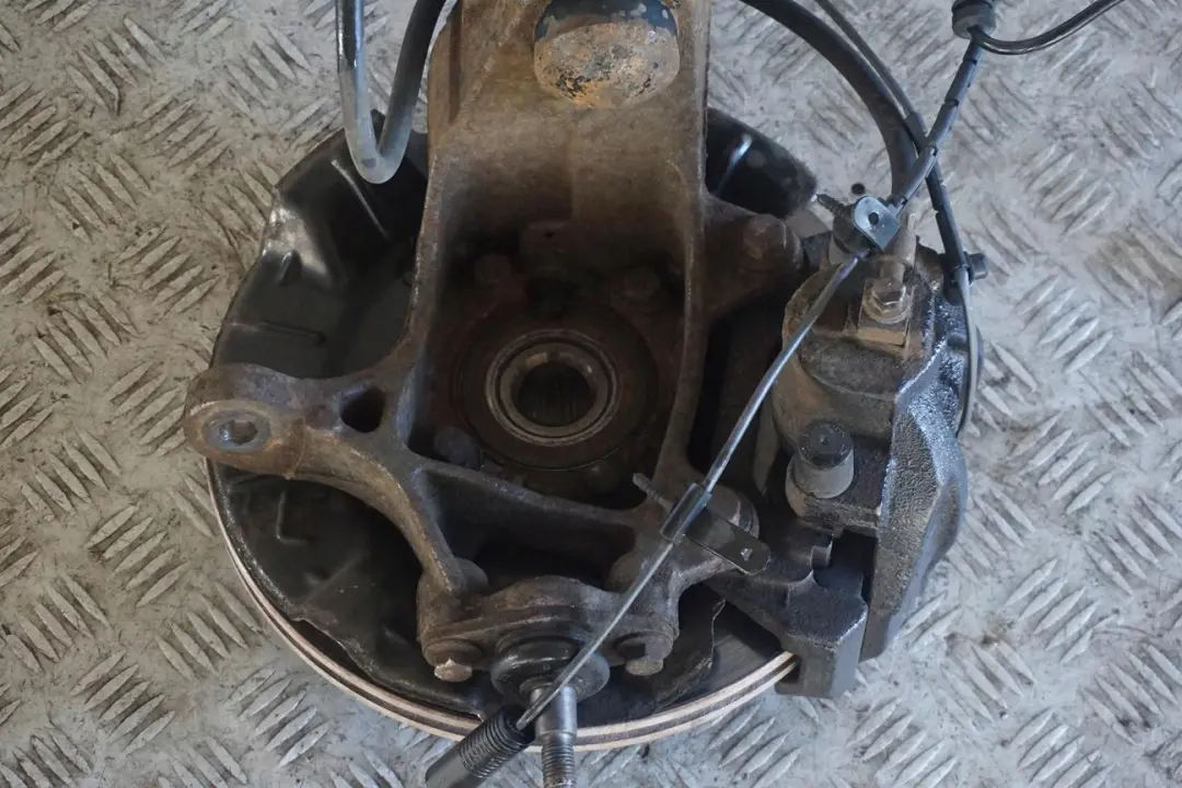BMW Mini R53 Cooper S W11 1.6 1 170hp Front Left N/S Leg Brake Suspension Hub - SKU 6759421-1 - Part number 6759421