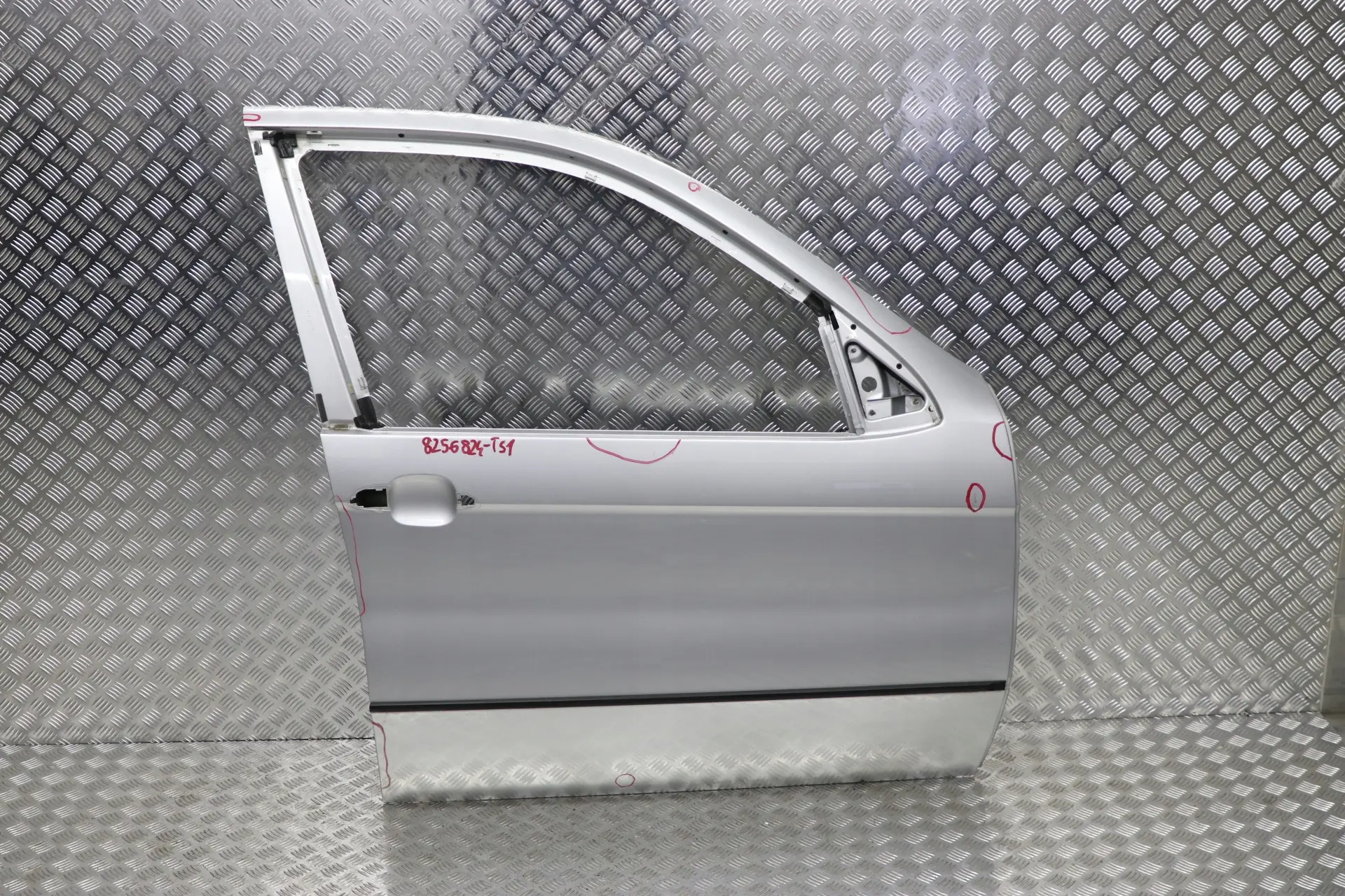 BMW X5 Series E53 Door Front Right O/S Titansilber Titan Silver Metallic - 354