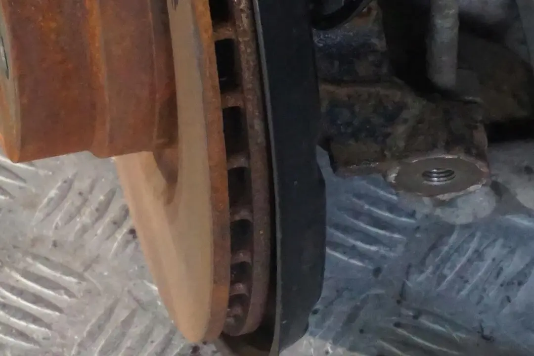 BMW 3 E91 LCI Touring 320d N47N Rear Left N/S Suspension Leg Wheel Brake Disc - SKU 6783653-4 - Part number 6783653
