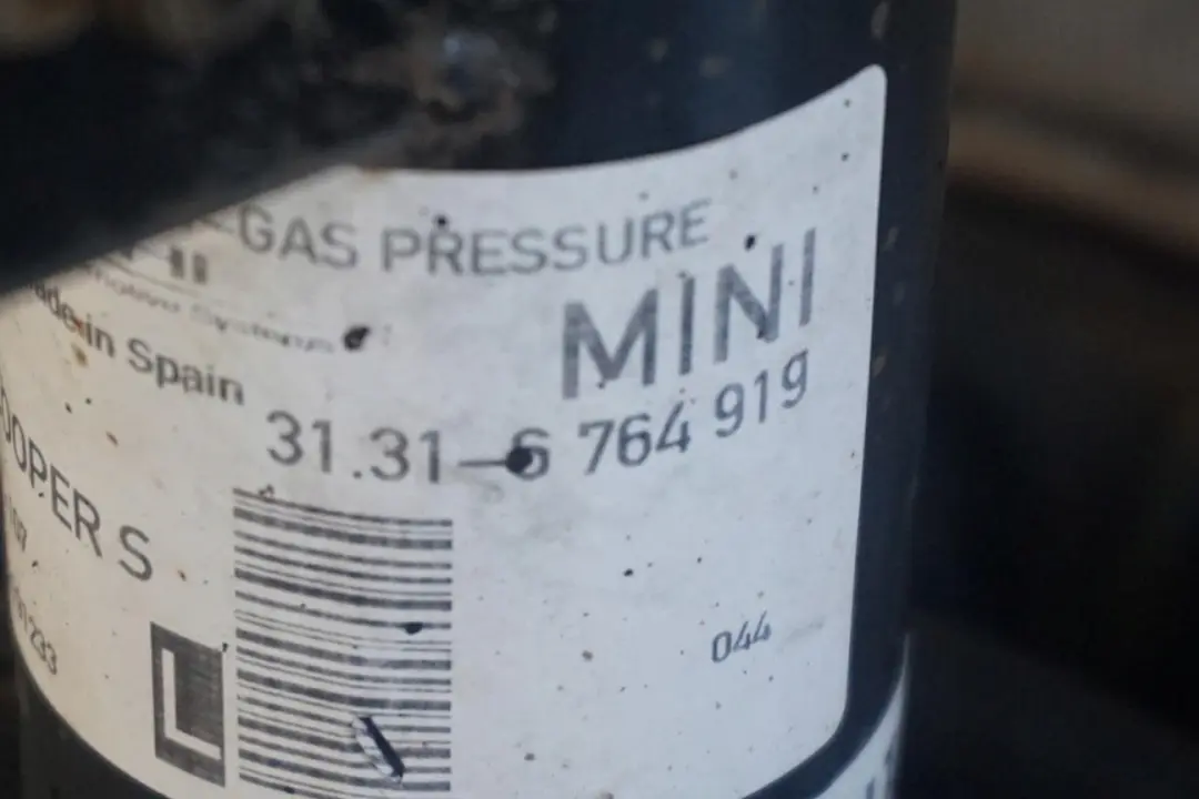 170PS Amortisseur a L'Avant Gauche pour Mini R53 COOPER S W11 1.6 1 à propos du numéro de pièce 6759421 Mini R53 COOPER S W11 1.6 1 170PS Amortisseur a L'Avant Gauche - SKU 6759421-1 - Numéro de pièce 6759421