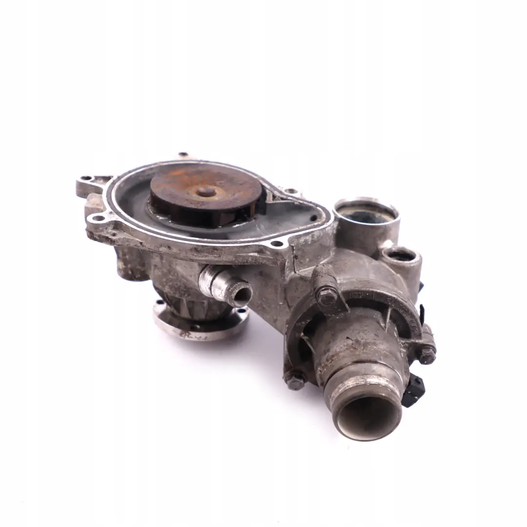 740i 550i 650i 740i Coolant Water Pump Thermostat to BMW 5 6 7 E60 E63 E65 with Part number 7790472 BMW 5 6 7 E60 E63 E65 740i 550i 650i 740i Coolant Water Pump Thermostat - SKU 7586779 - Part number 7790472