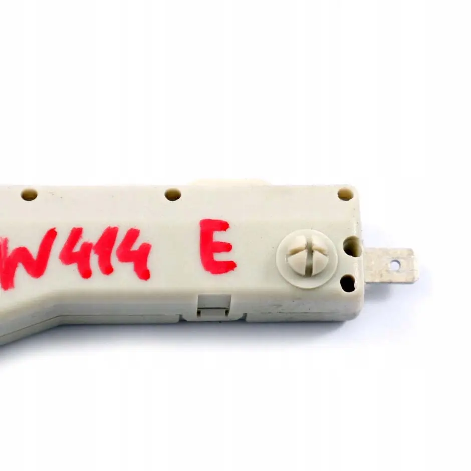 Mercedes-Benz Vaneo W414 Radio Aerial Antenna Amplifier Module Unit to with Part number A4148200089 Mercedes-Benz Vaneo W414 Radio Aerial Antenna Amplifier Module Unit - SKU A4148200089 - Part number A4148200089