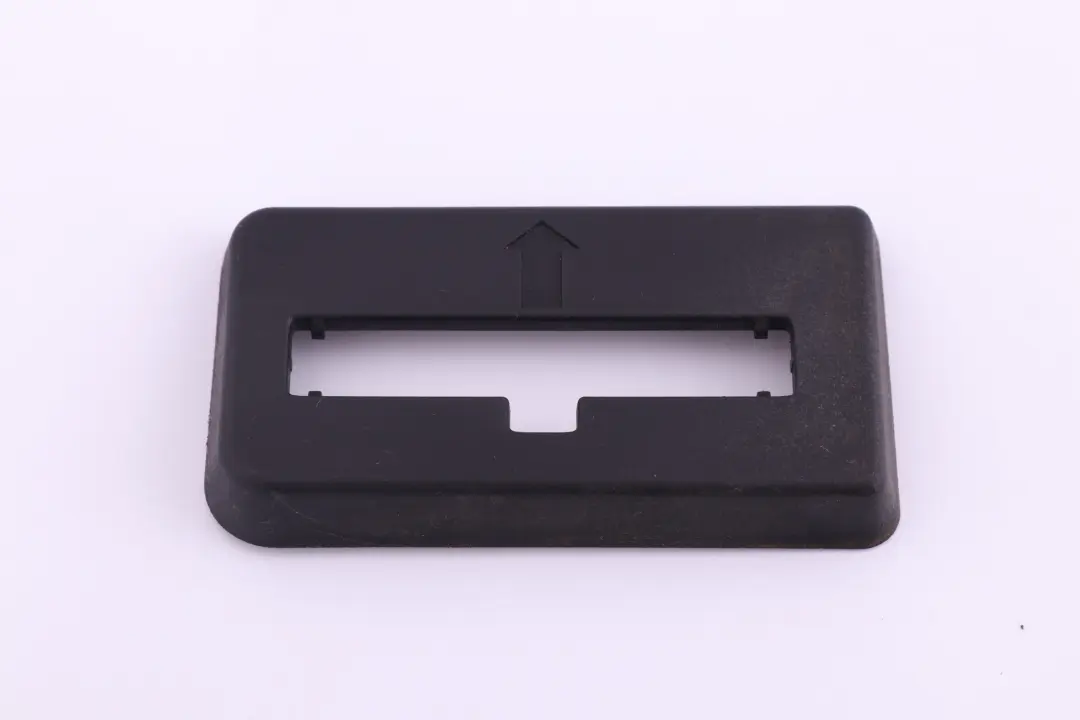 MINI R50 R52 R53 Element uchwyt obudowy spodniej - SKU 7038128 - Numer Części 51477038128