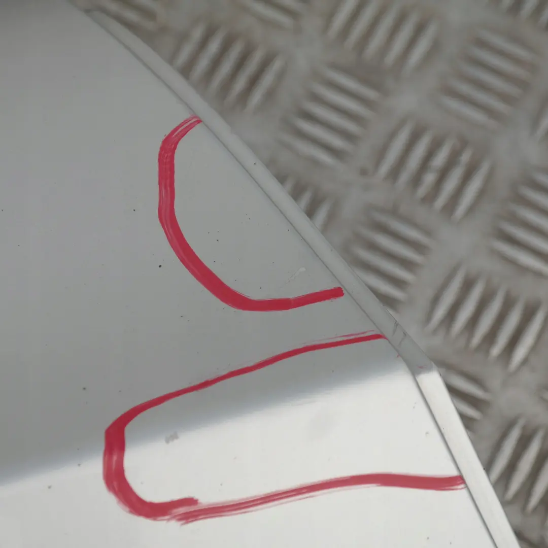 Door Rear Right O/S Titansilber Silver Silber - 354 to BMW 3 SERIES 16 E90 E90N LCi with Part number 7203648 BMW 3 SERIES 16 E90 E90N LCi Door Rear Right O/S Titansilber Silver Silber - 354 - SKU 7203648-TS16 - Part number 7203648