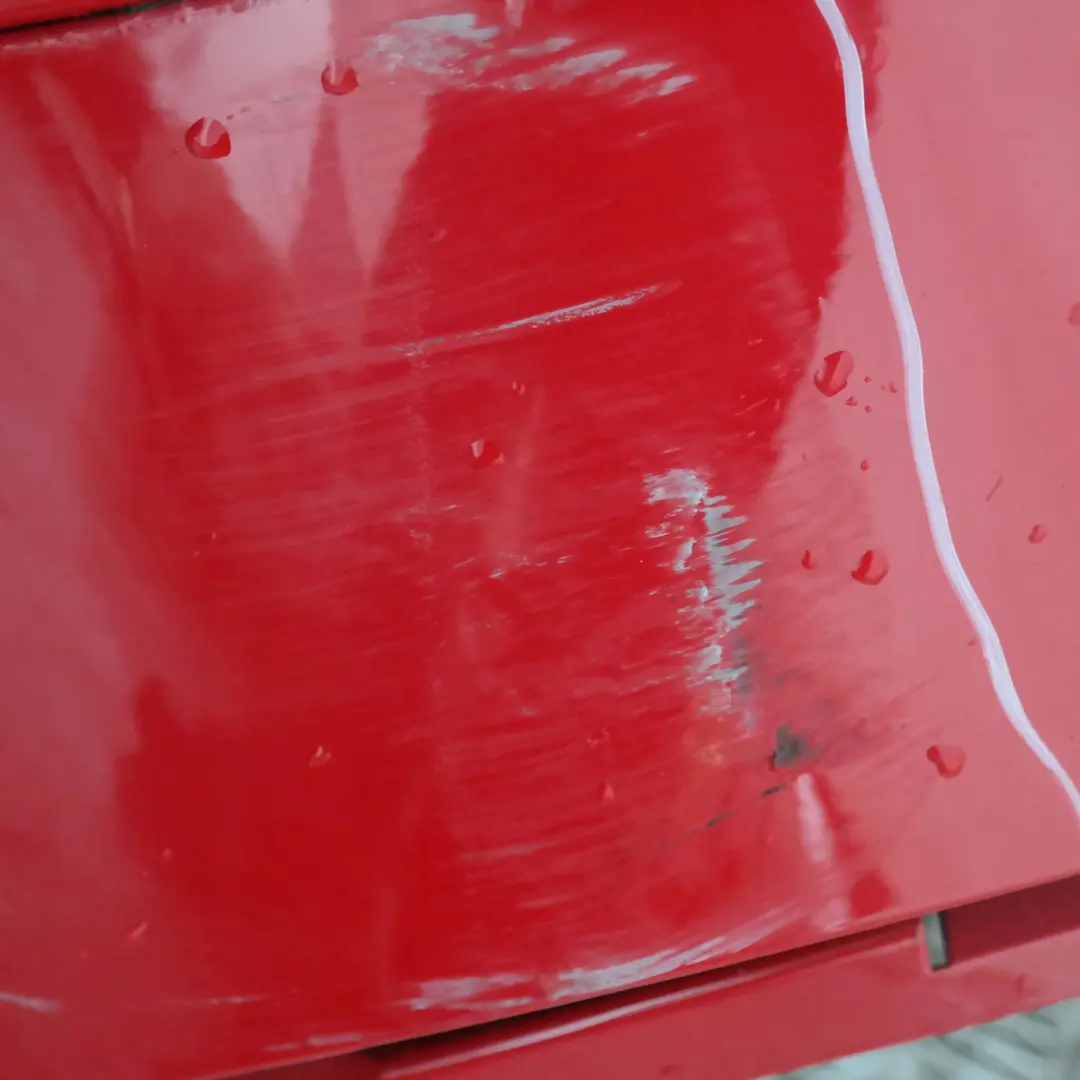 Verkleidung Stossfänger lackiert hinten PDC Japanrot 438 für BMW 1 er 3 E87 mit Teilenummer 32630 BMW 1 er 3 E87 Verkleidung Stossfänger lackiert hinten PDC Japanrot 438 - SKU 0032630-JR3 - Teilenummer 32630