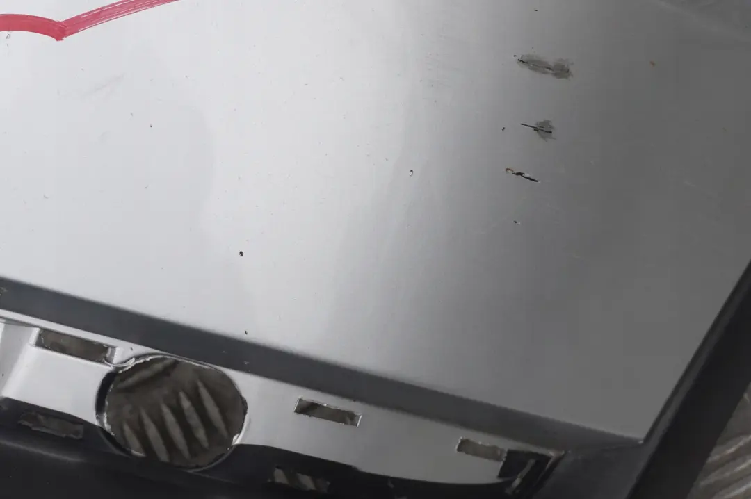 Zderzak przedni przód titansilber 354 do BMW E53 X5 o numerze 0010150 BMW E53 X5 Zderzak przedni przód titansilber 354 - SKU 0010150-TS6 - Numer Części 0010150