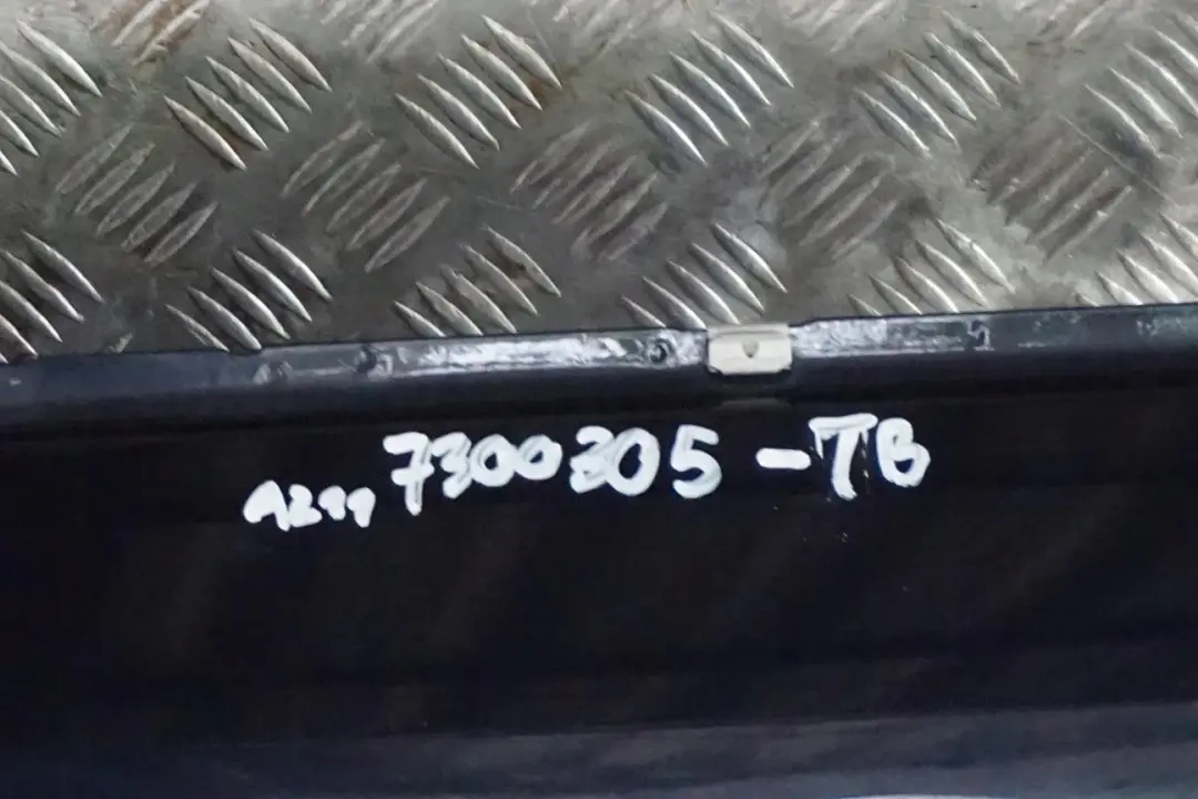 Mercedes W211 S211 Estate Puerta Trasera Izquierda Azul Tanzanita - 359 - SKU 7300305-TB - Número de pieza 8801318