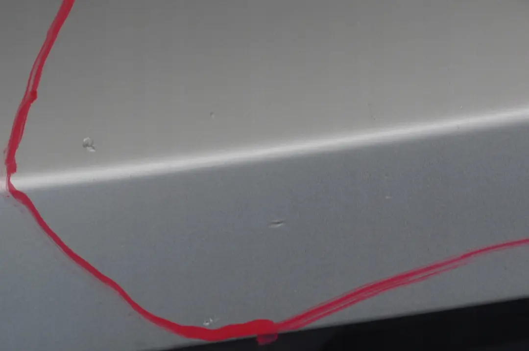 Zderzak przedni przód titansilber 354 do BMW E53 X5 o numerze 10150 BMW E53 X5 Zderzak przedni przód titansilber 354 - SKU 0010150-TS5 - Numer Części 10150