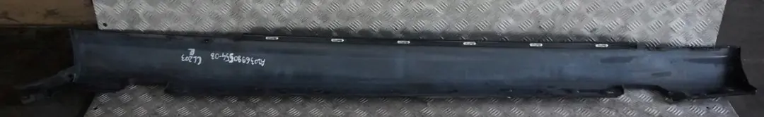 Listello Portiera Copertura Sinistra Ossidiana Nero - 197U per Mercedes CLC CL203 con numero di parte A2036980554 Mercedes CLC CL203 Listello Portiera Copertura Sinistra Ossidiana Nero - 197U - SKU A2036980554-OB - Numero di parte A2036980554