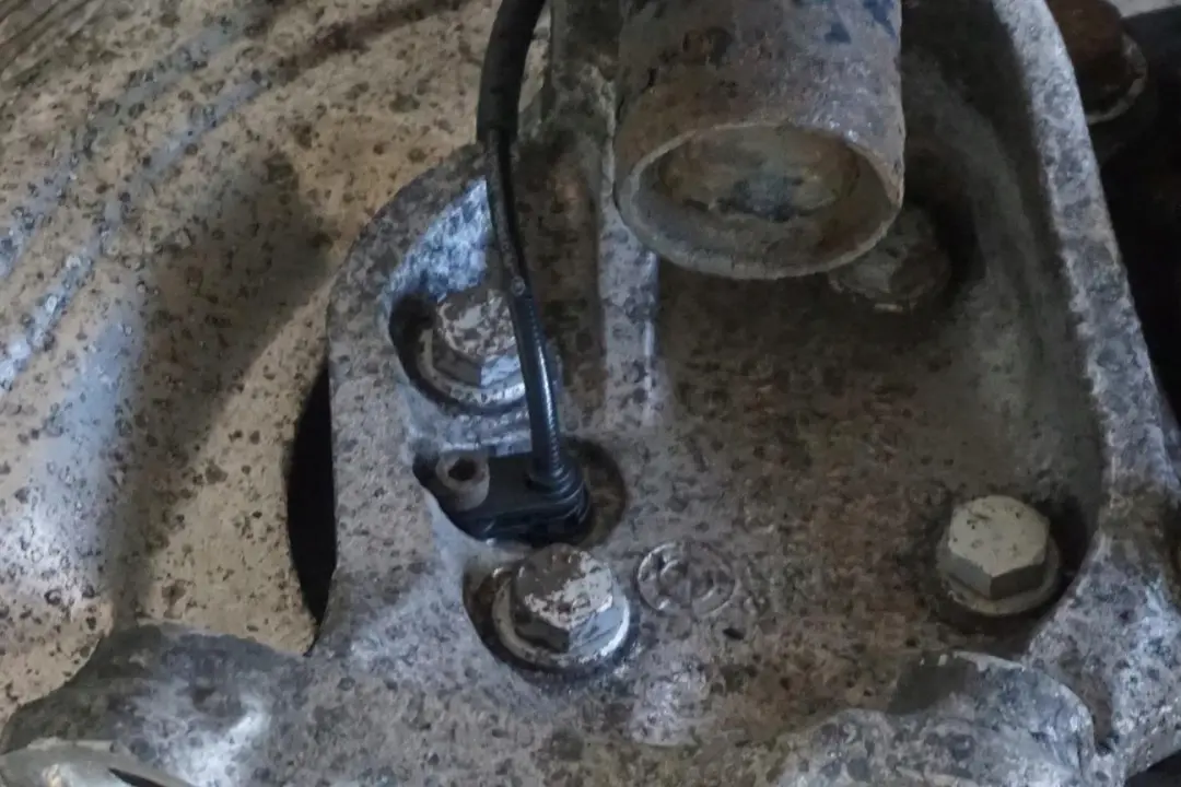 N47 143PS M Sport Molla Sospensioni Cuscinetto Perno Ant. Destra per BMW E88 118d con numero di parte 6786028 BMW E88 118d N47 143PS M Sport Molla Sospensioni Cuscinetto Perno Ant. Destra - SKU 6786028-2 - Numero di parte 6786028