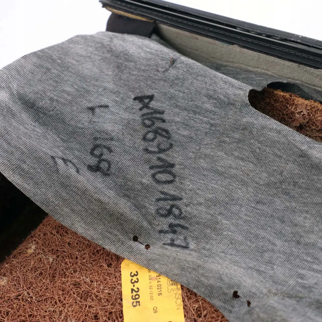 Mercedes-Benz W168 Siege Avant Reste Reference Tissu Cuir Avantgarde Explo pour à propos du numéro de pièce A1689101847 Mercedes-Benz W168 Siege Avant Reste Reference Tissu Cuir Avantgarde Explo - SKU A1689101847 - Numéro de pièce A1689101847